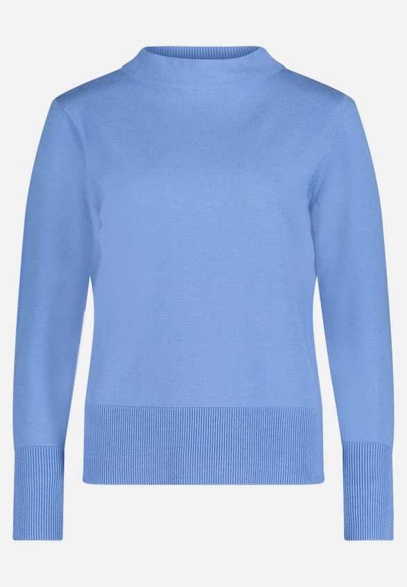 Strickpullover mit Stehkragen / Vorderseite