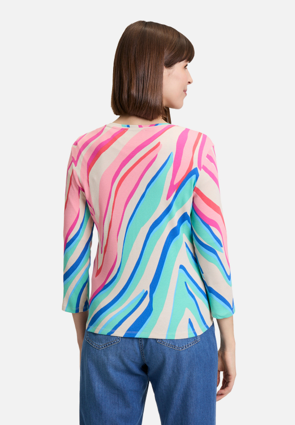 Shirtjacke mit Rippenstruktur / Modellfoto Rückseite