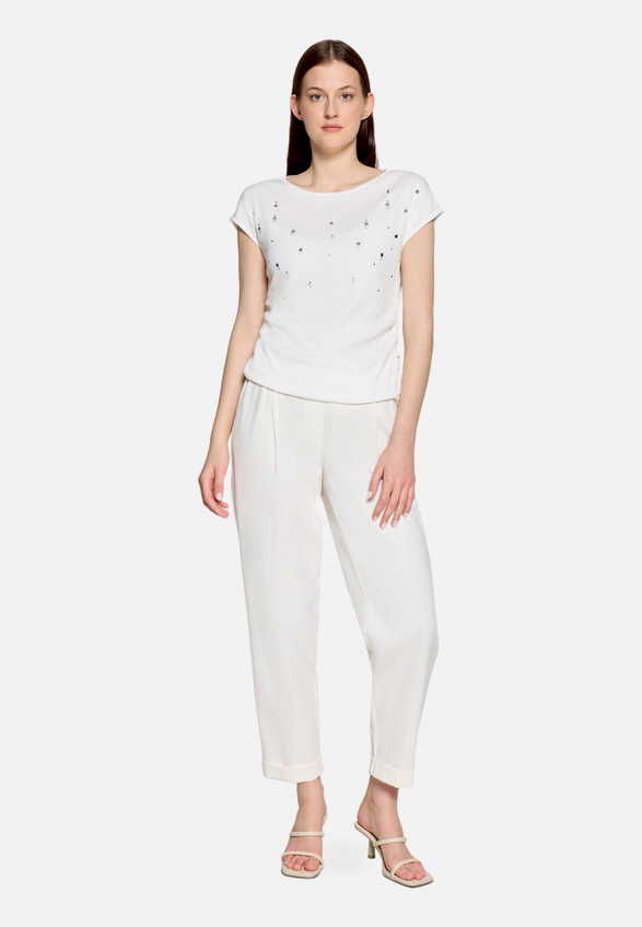 Casual-Shirt mit Rippenstruktur / Modellfoto Vorderseite (Outfit)