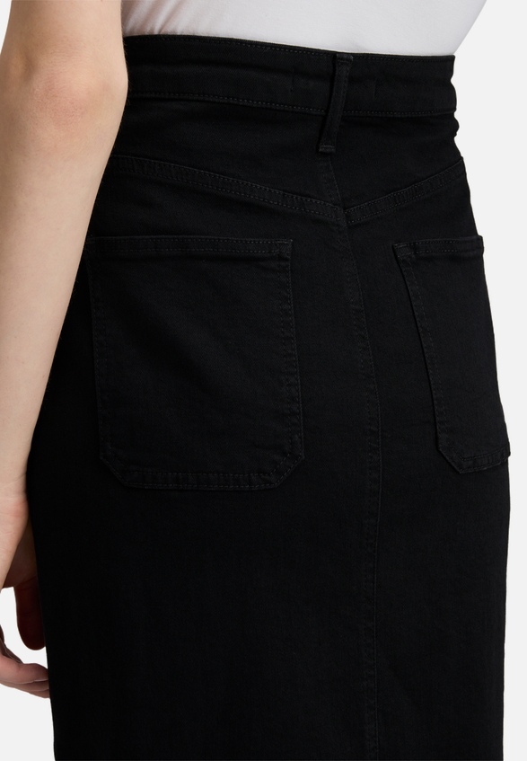 Jeansrock mit aufgesetzten Taschen / Detailbild