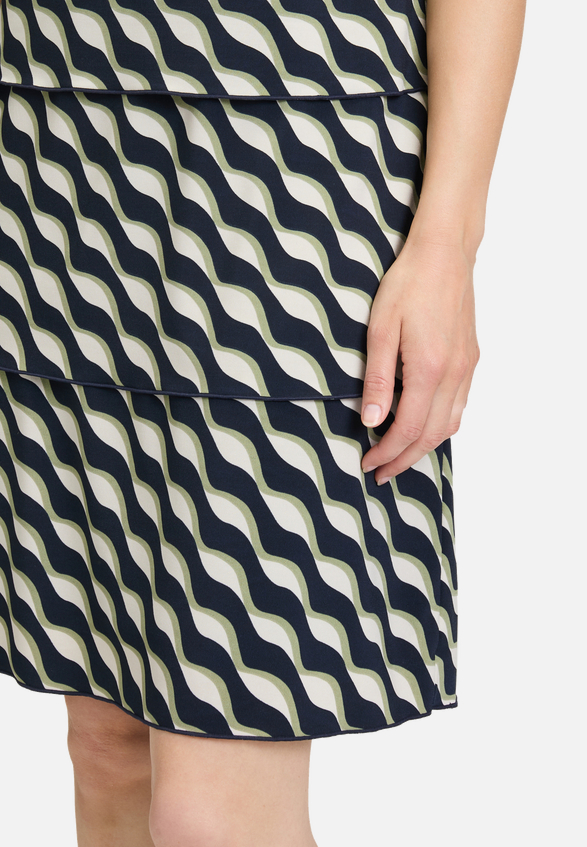 Stufenkleid kurzarm / Detailbild