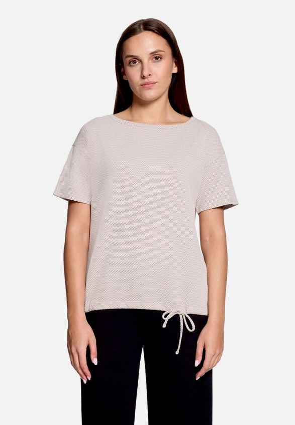 T-Shirt  strukturiert mit Bindedetail  / Modellfoto Vorderseite