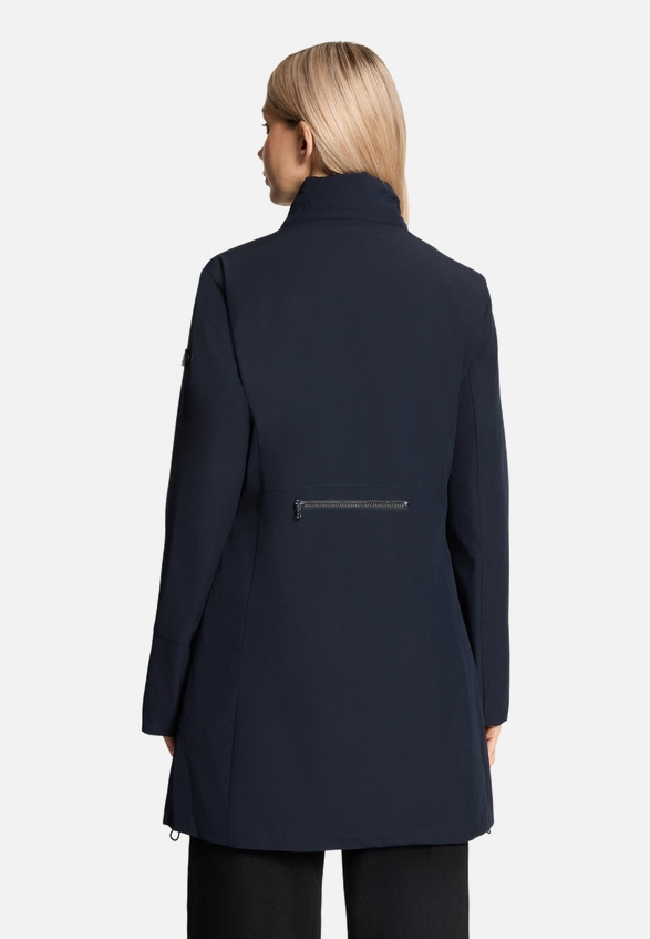 Outdoorjacke mit abnehmbarer Kapuze / Detailbild