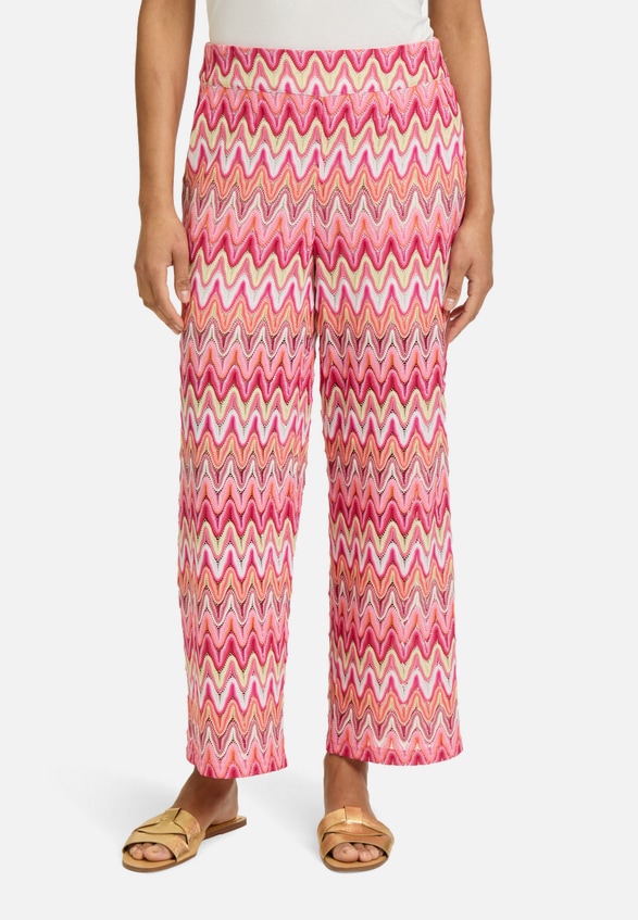 Marlene-Hose mit hohem Bund / Modellfoto Vorderseite