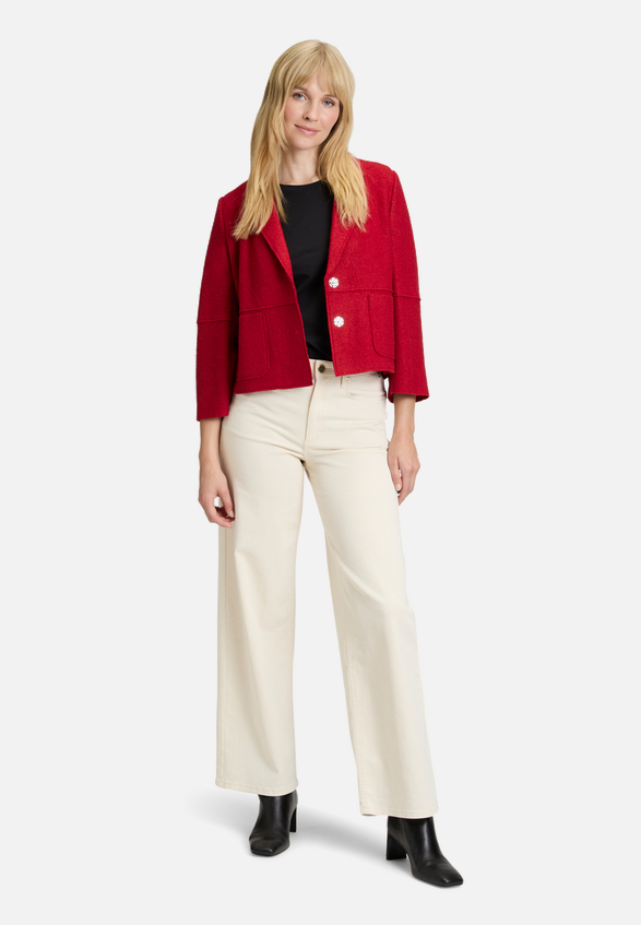 Blazer-Jacke mit Reverskragen / Modellfoto Vorderseite (Outfit)