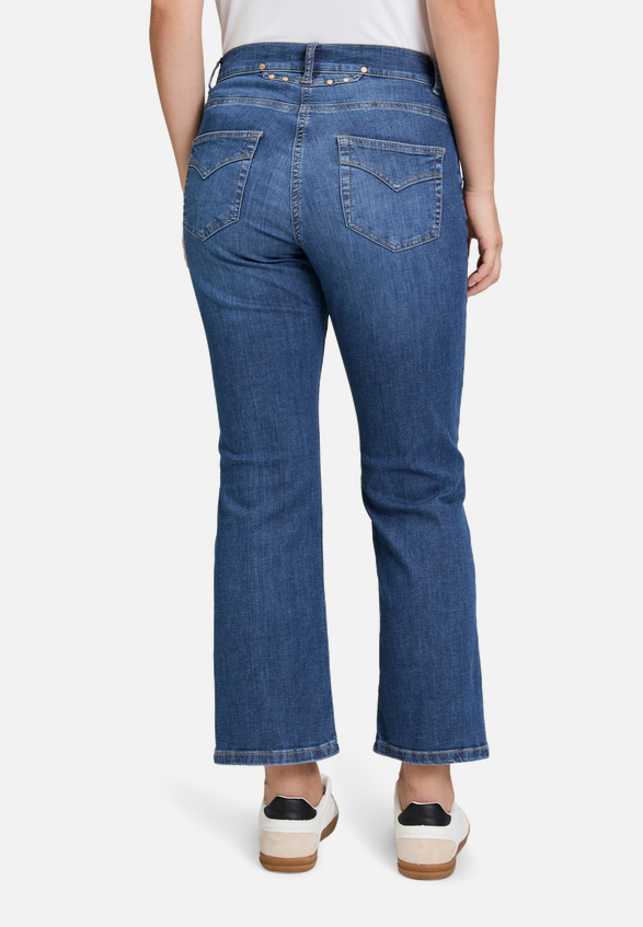 Casual-Hose mit Waschung / Modellfoto Rückseite