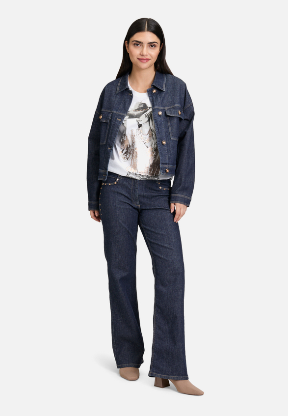 Jeansjacke langarm / Modellfoto Vorderseite (Outfit)
