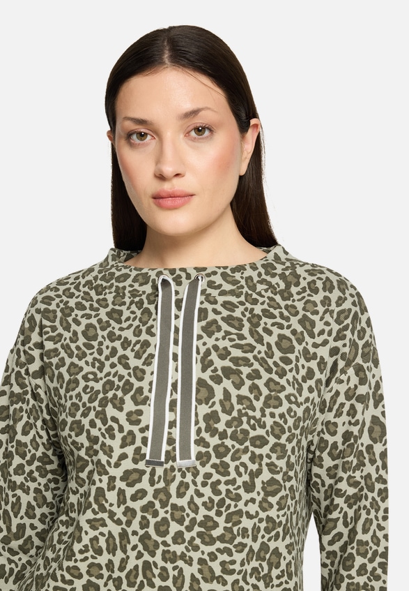 Sweatshirt mit Kragen / Detailbild