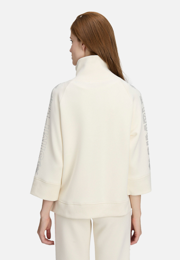 Sweatjacke langarm / Modellfoto Rückseite