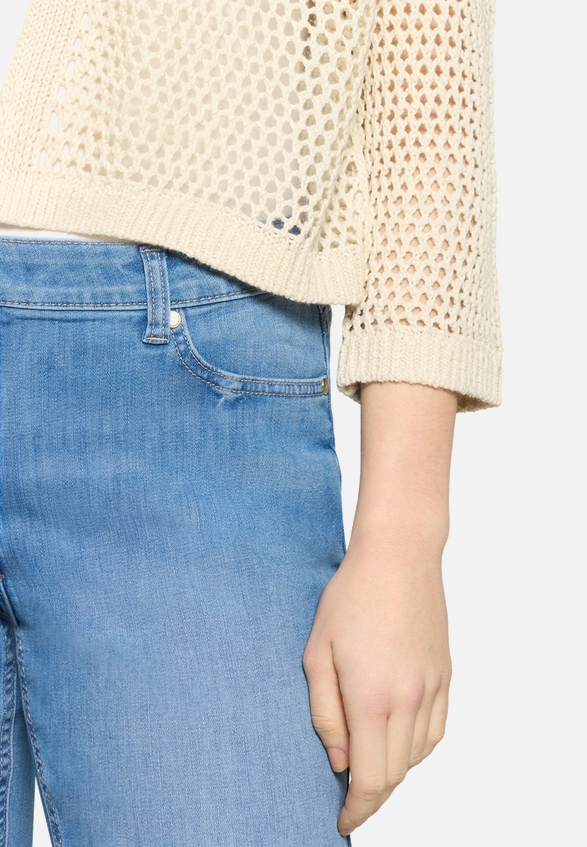 Grobstrickjacke mit Lochmuster / Detailbild