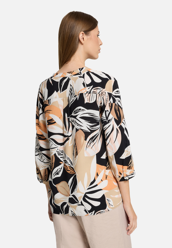 Schlupfbluse mit 3/4 Arm / Modellfoto Rückseite