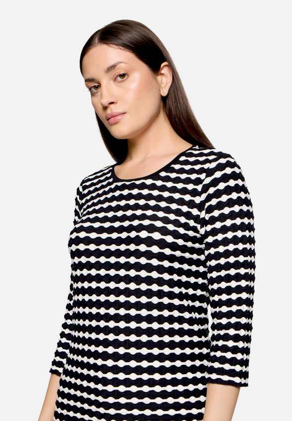 Basic Shirt mit Rundhalsausschnitt / Detailbild