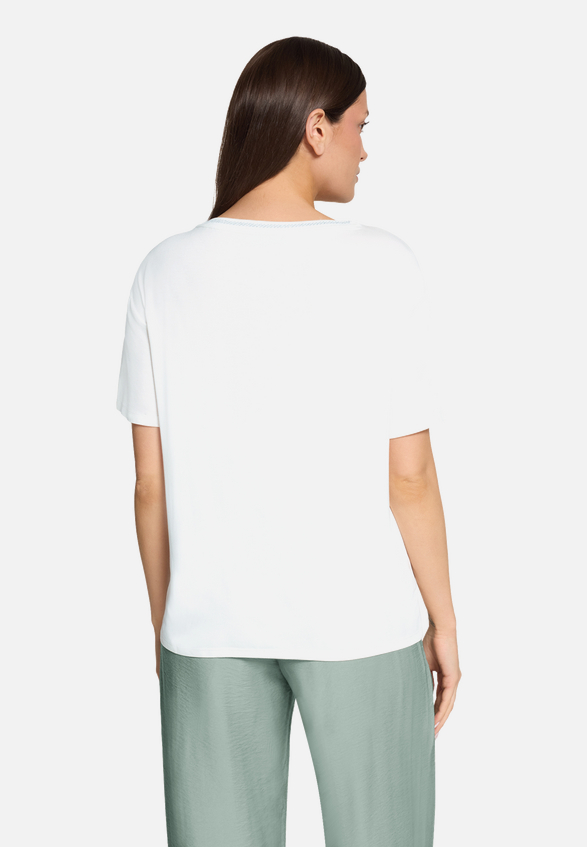 Printshirt mit Rippbündchen / Modellfoto Rückseite