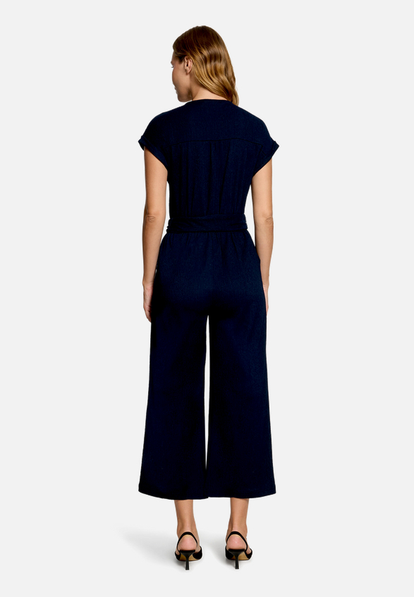Jumpsuit  mit Wickeloptik  / Modellfoto Rückseite