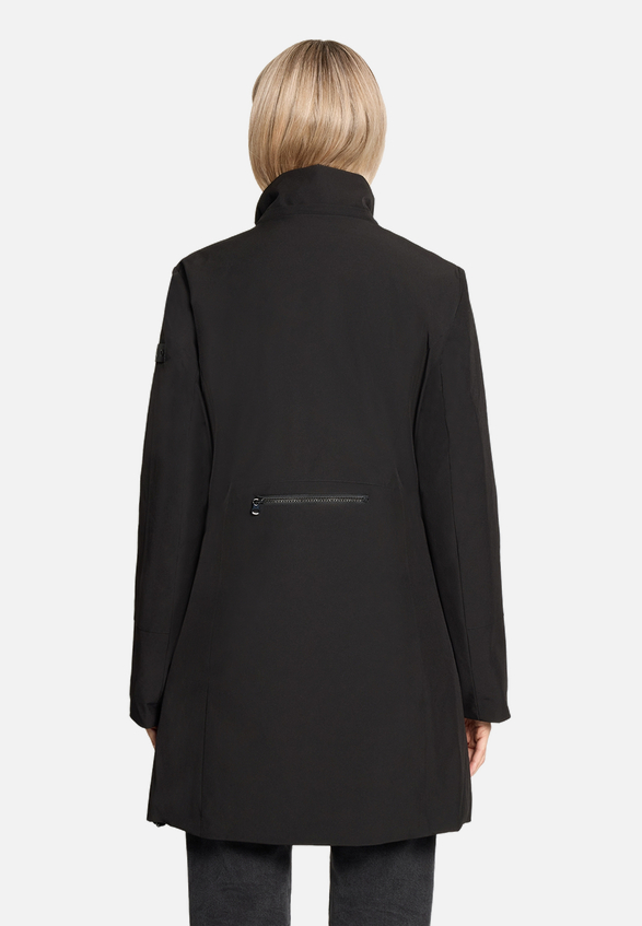 Outdoorjacke mit abnehmbarer Kapuze / Detailbild