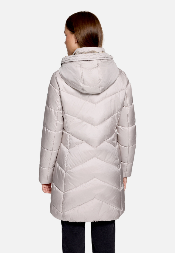 Outdoorjacke mit abnehmbarer Kapuze / Modellfoto Rückseite