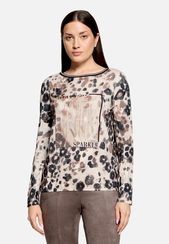 Casual-Shirt mit Gummizug / Modellfoto Vorderseite