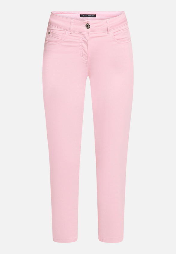 Sommerhose mit aufgesetzten Taschen / Vorderseite