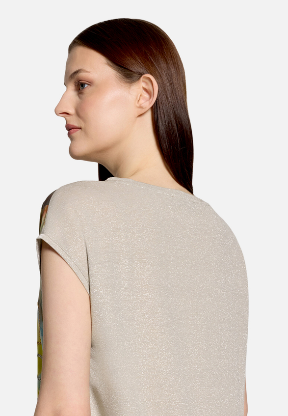 Blusenshirt mit Aufdruck / Detailbild