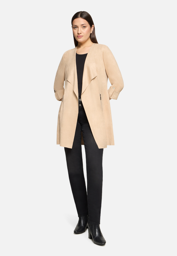 Blazer-Jacke ohne Verschluss / Modellfoto Vorderseite (Outfit)