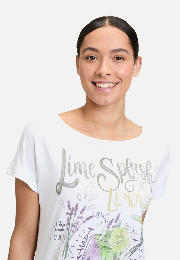 Basic Shirt mit U-Boot-Ausschnitt / Detailbild
