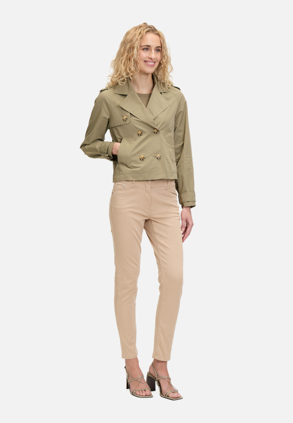 Blazer-Jacke langarm / Modellfoto Vorderseite (Outfit)