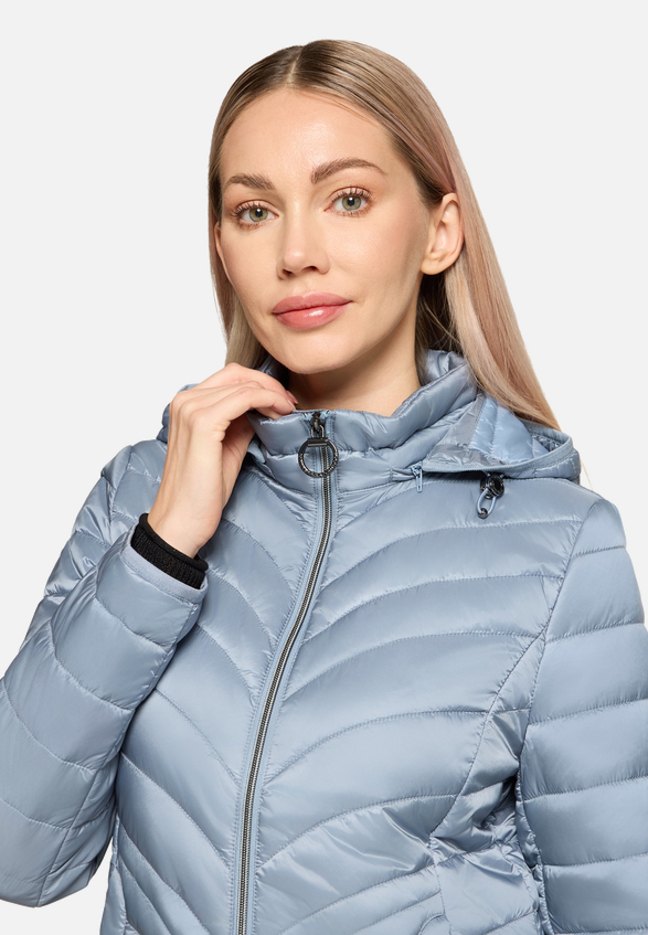 Outdoorjacke mit abnehmbarer Kapuze / Detailbild
