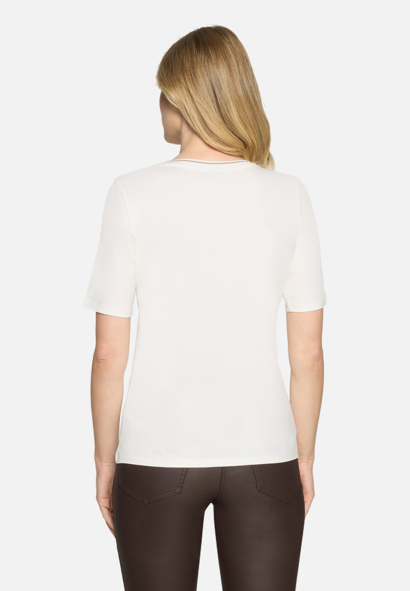 Basic Shirt mit Placement / Modellfoto Rückseite
