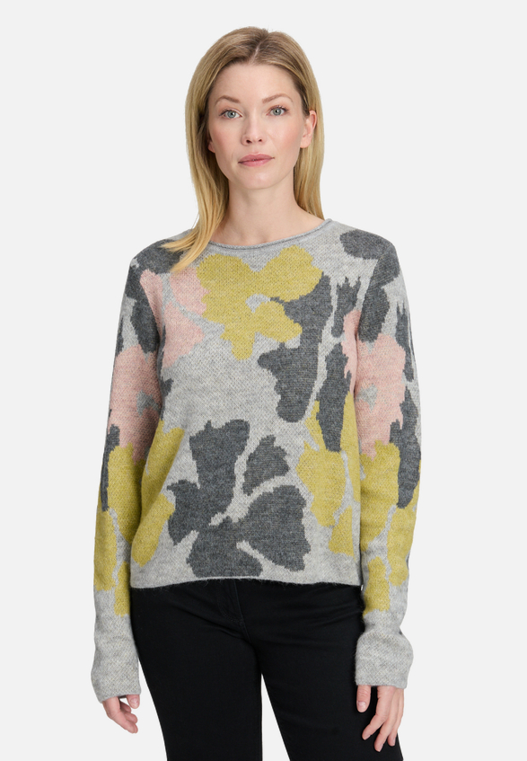 Grobstrick-Pullover mit Jacquard / Modellfoto Vorderseite
