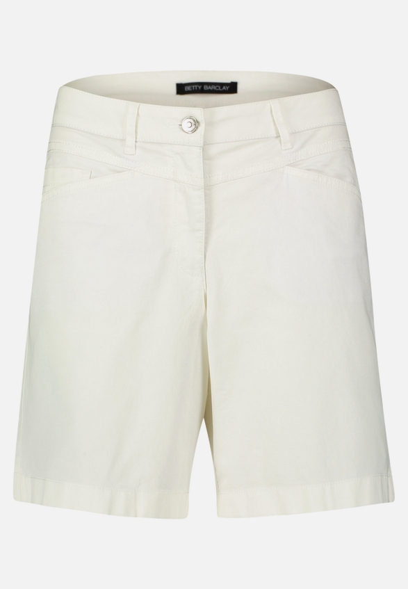 Sommerhose mit Eingrifftaschen / Vorderseite