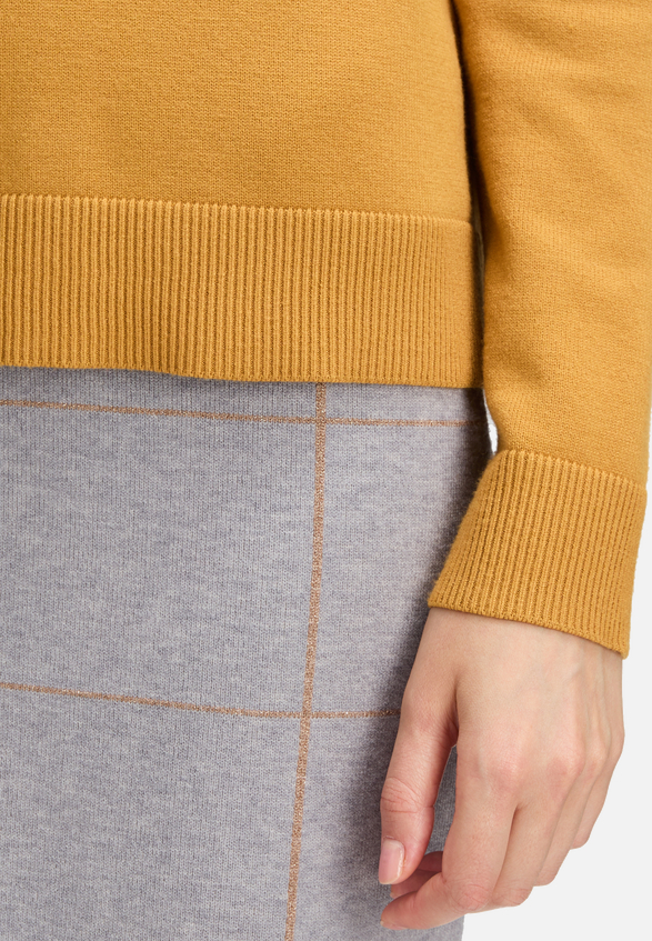 Basic-Strickpullover mit Stehkragen / Detailbild