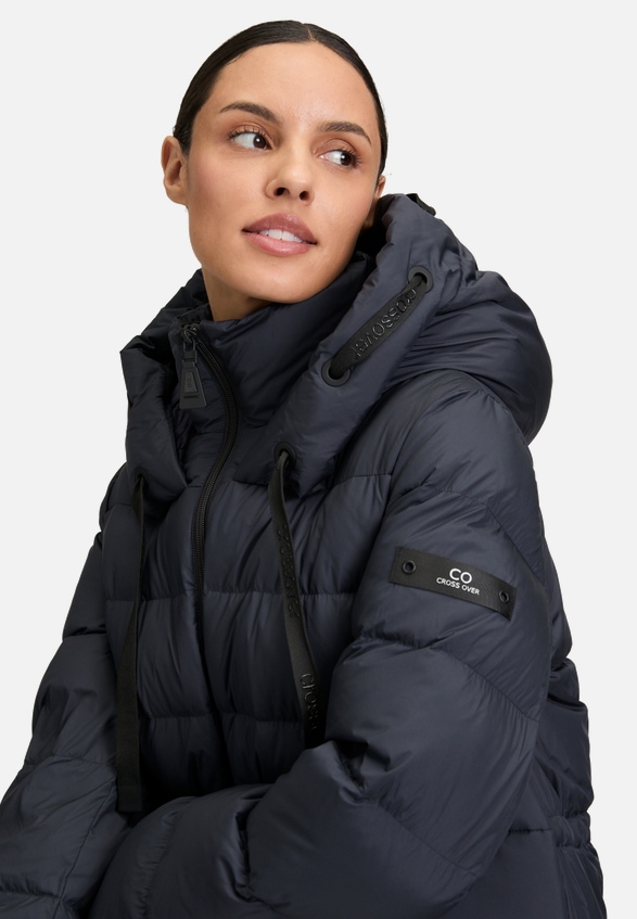 Daunen-Steppjacke mit Kapuze / Detailbild