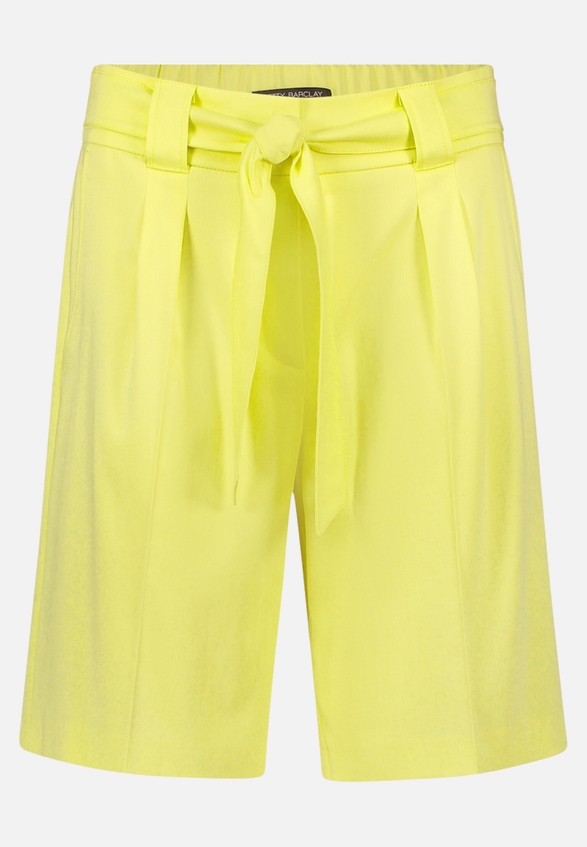 Shorts mit Bundfalten / Vorderseite