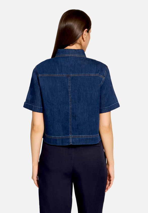 Jeansjacke mit Kragen / Modellfoto Rückseite