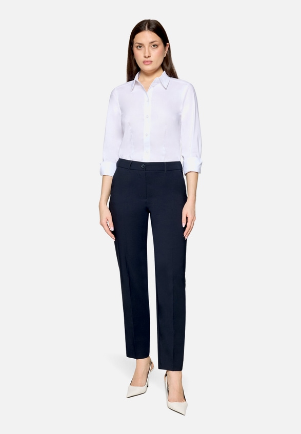 Business-Hose  mit Bügelfalte Style Nele / Modellfoto Vorderseite (Outfit)