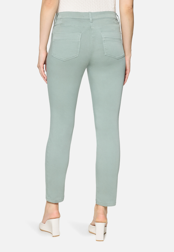 Casual-Hose  Style Sally Fashion / Modellfoto Rückseite