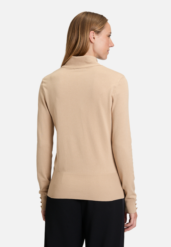 Rollkragenpullover langarm / Modellfoto Rückseite
