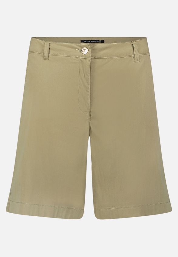 Sommerhose mit Eingrifftaschen / Vorderseite