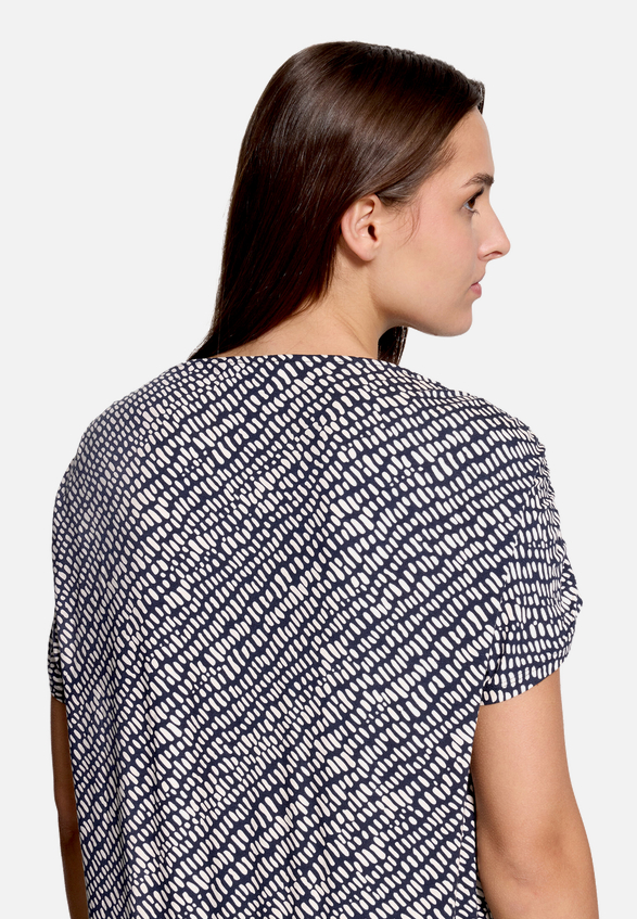 Print-Shirt  mit Gummizug  / Detailbild