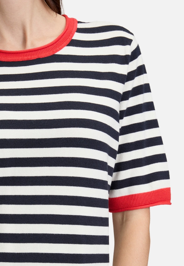 Basic-Pullover mit Streifen / Detailbild