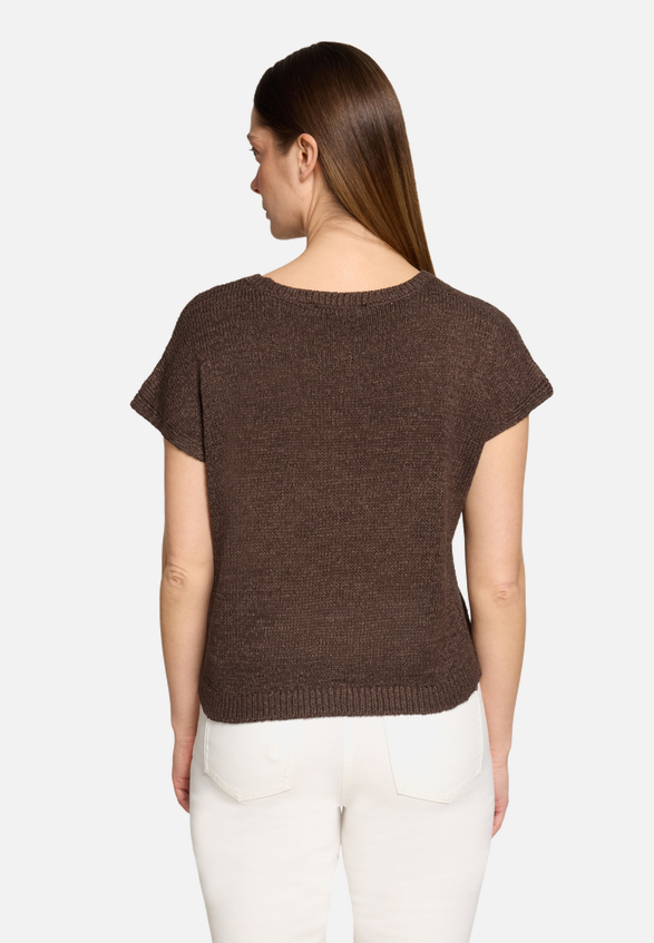 Strickpullover mit U-Boot-Ausschnitt / Modellfoto Rückseite