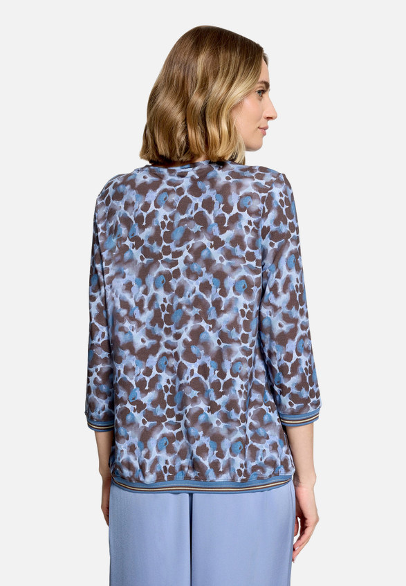 Leo-Shirt  mit Gummizug  / Modellfoto Rückseite