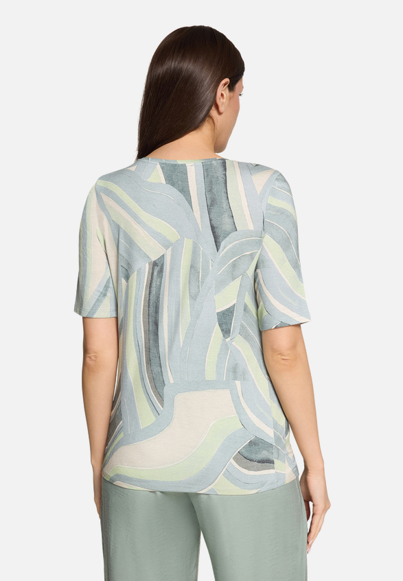 Printshirt mit Rundhalsausschnitt / Modellfoto Rückseite