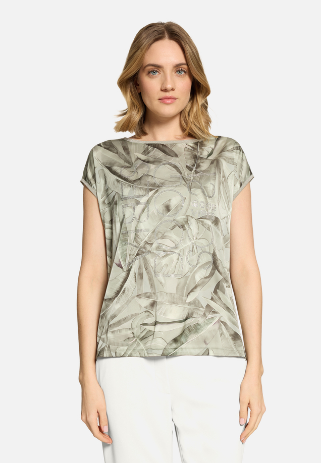 Blusenshirt mit Aufdruck / Modellfoto Vorderseite