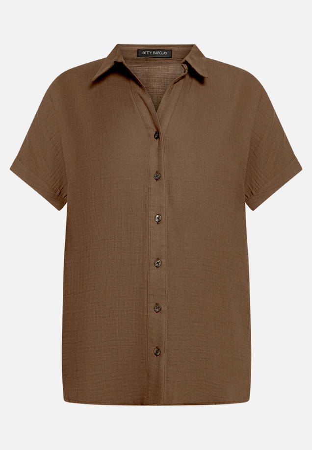 Hemdkragenbluse  mit Knopfleiste  / Vorderseite