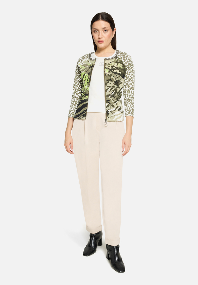 Shirtjacke mit Rippenstruktur / Modellfoto Vorderseite (Outfit)