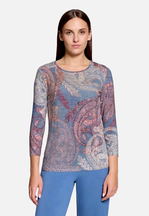 Shirt mit Paisley-Muster / Modellfoto Vorderseite