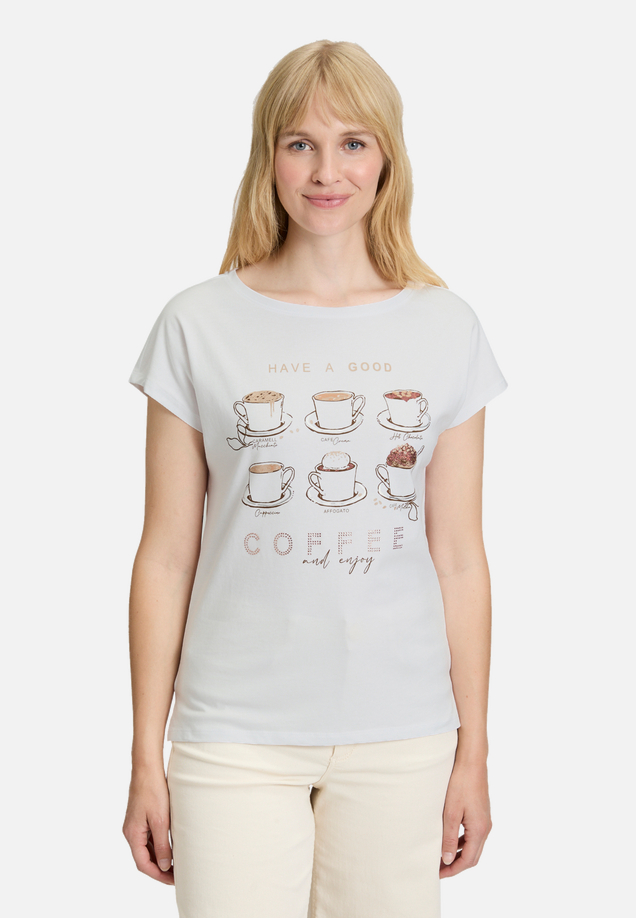 Casual-Shirt mit Aufdruck / Modellfoto Vorderseite