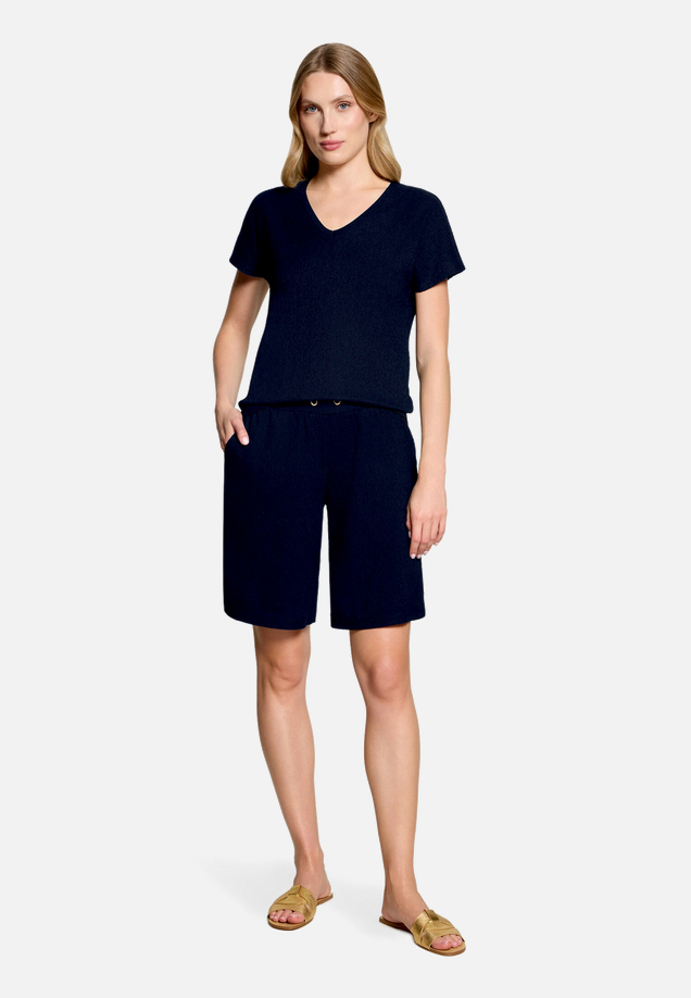 Shorts  mit Bindeband / Modellfoto Vorderseite (Outfit)