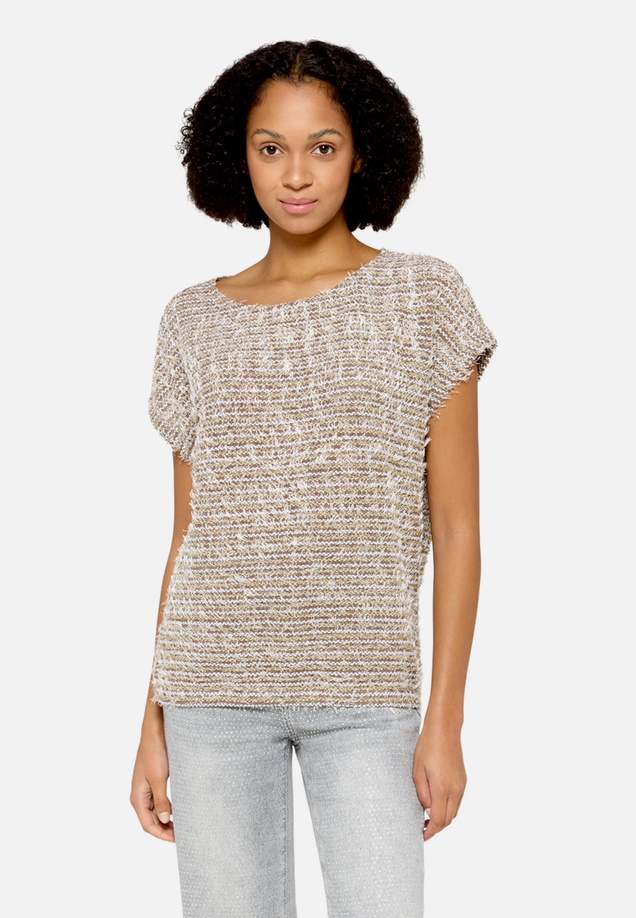 Feinstrickpullover mit Lurexfaden / Modellfoto Vorderseite